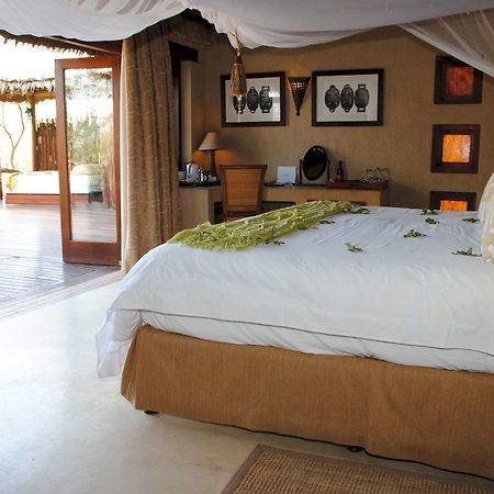 Simbambili Game Lodge Manyeleti Game Reserve Bagian luar foto